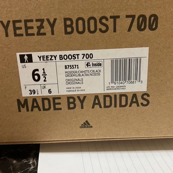 YEEZY BOOST 700 have only been tried on a couple times